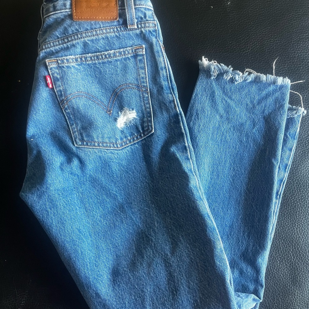 Levi wedgie- 25